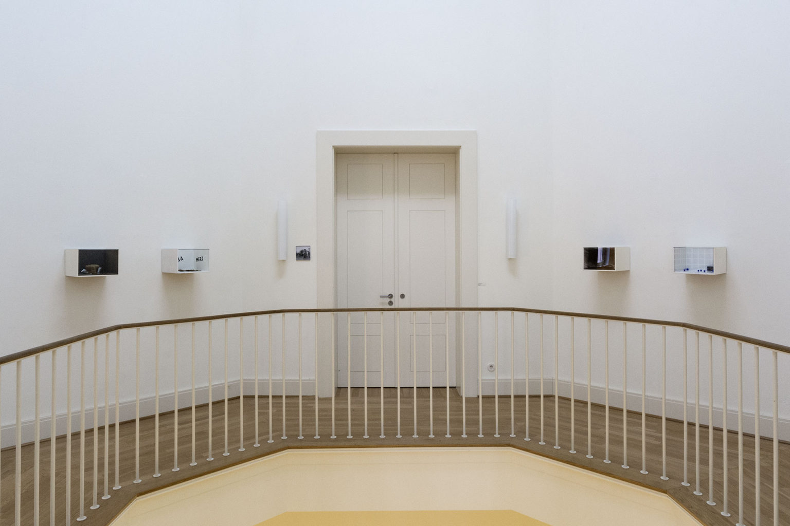 Save The Day, 2013/2020, Ausstellungsansicht Schloss Biesdorf
