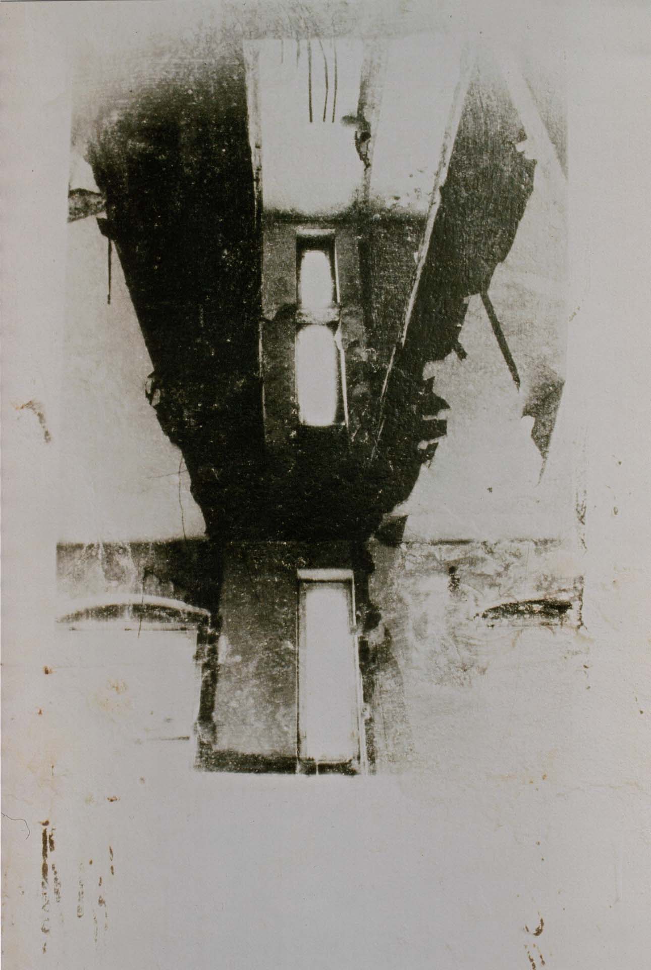 Modernisierung I (Modernisation I), Close Up, Silver Gelatine Print on Wall, 70 x 40 cm appr., 1996