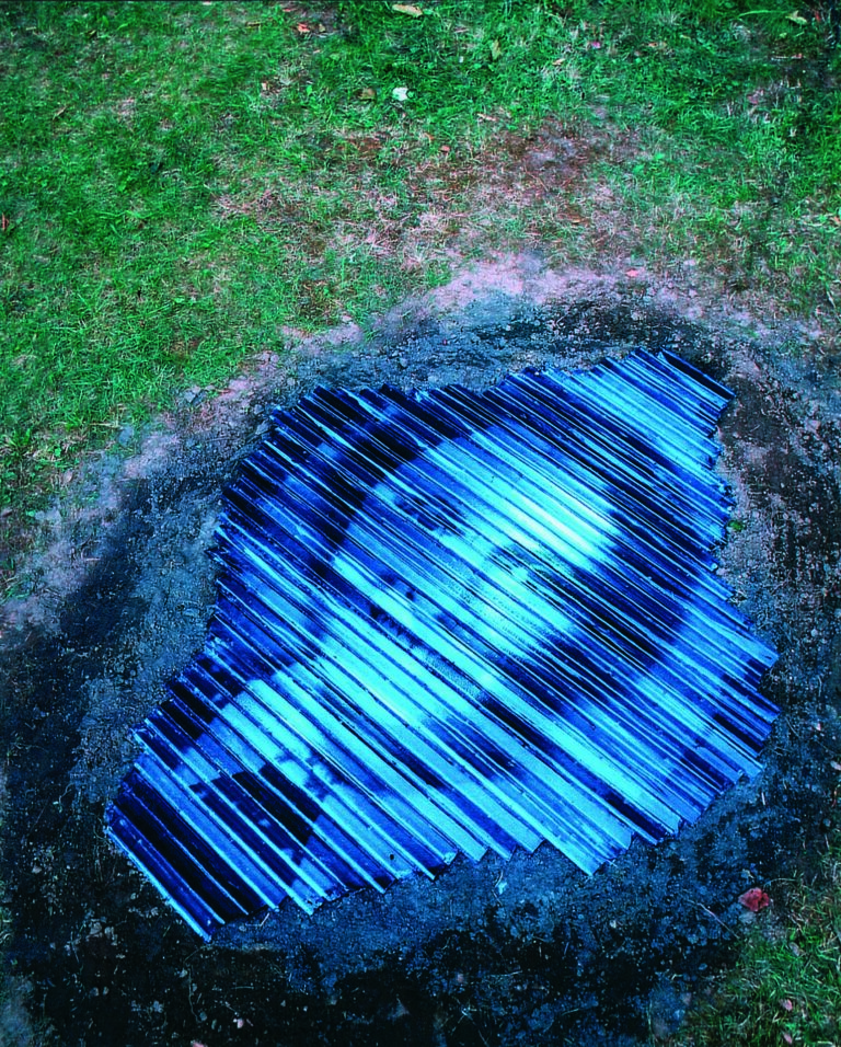 Liskor Marja, First Version, 1997 Installation with b&w Photography, Glass Rods, Light Source At Kunstlandschaft III, Kunsthaus Flora, Berlin, 1997